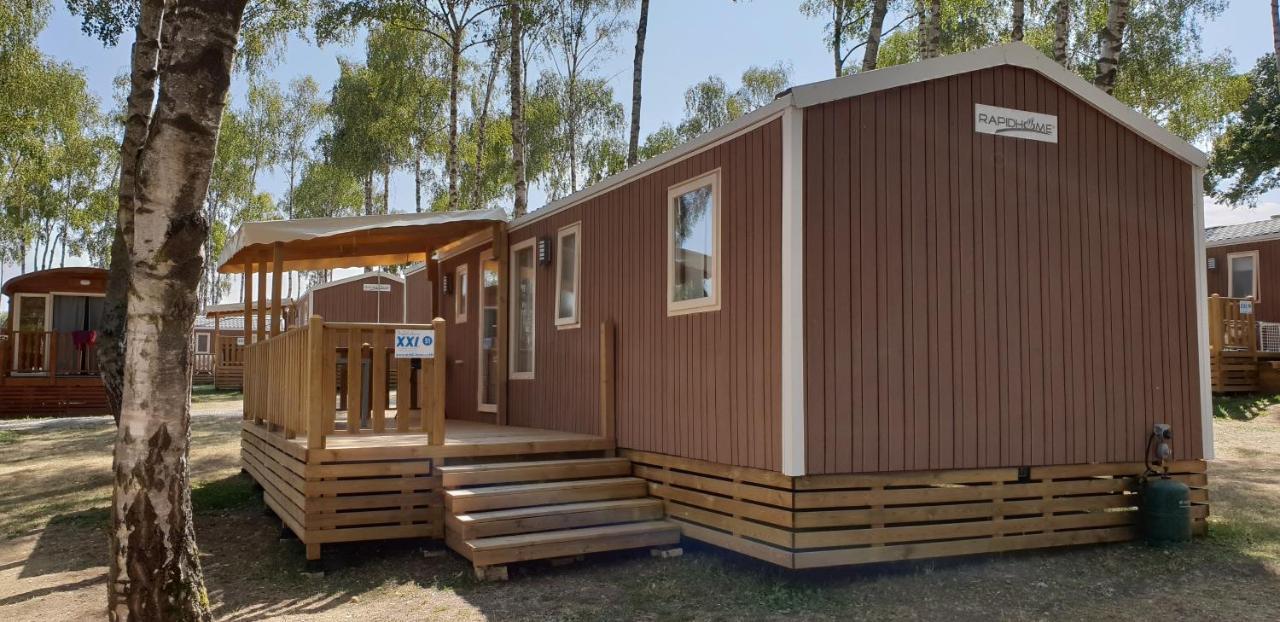 Mobil Homes Xxl2 4 Chambres - Camping Le Ranch Des Volcans Châtel-Guyon 외부 사진