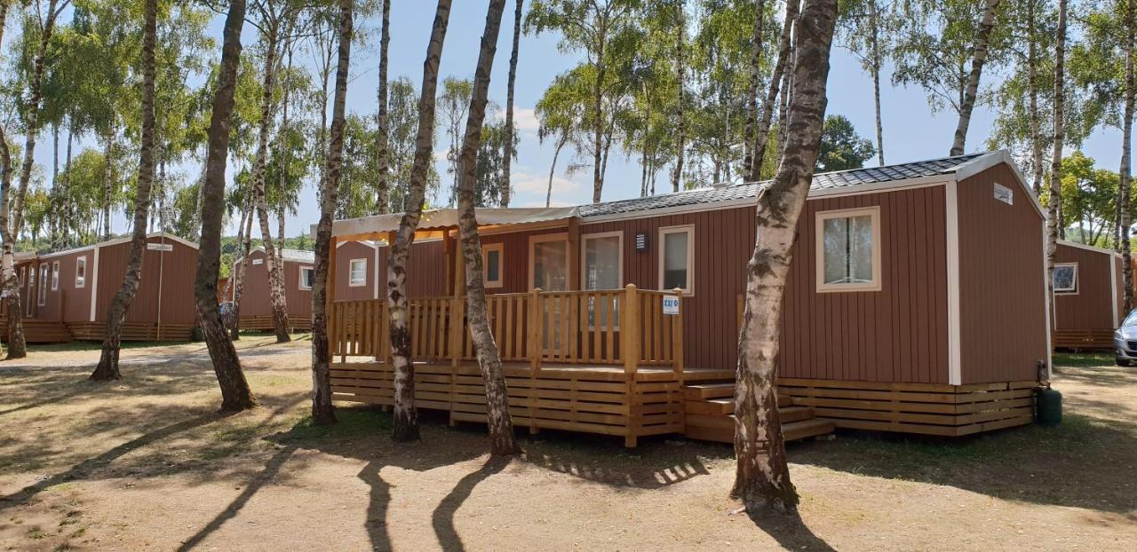 Mobil Homes Xxl2 4 Chambres - Camping Le Ranch Des Volcans Châtel-Guyon 외부 사진