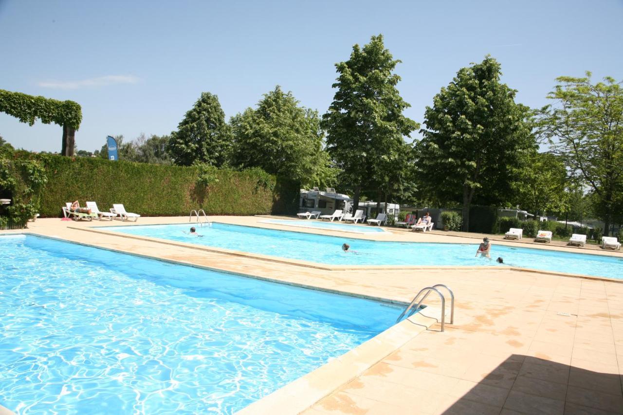 Mobil Homes Xxl2 4 Chambres - Camping Le Ranch Des Volcans Châtel-Guyon 외부 사진